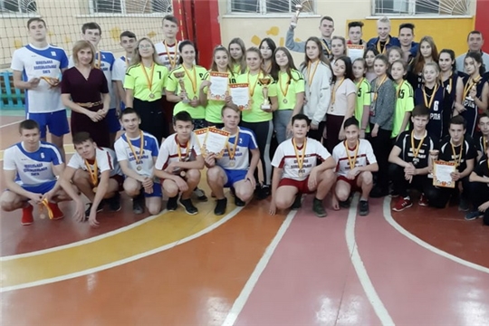 Определены победители Первенства города Шумерля по волейболу среди школьных команд 2019 года