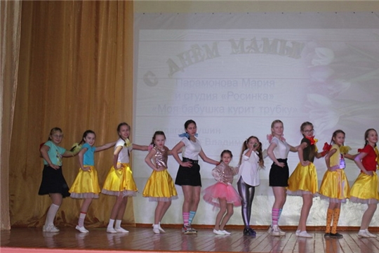 Нежной, ласковой самой посвятили праздничный концерт в Центре детского творчества