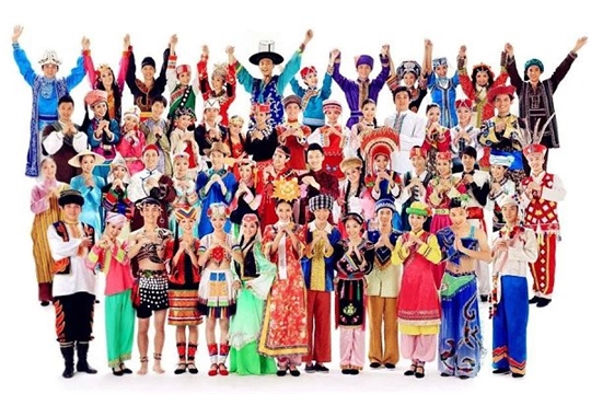 В национальных костюмах народов Чувашии хранится их история