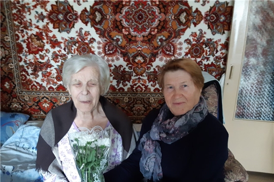 Жительнице Калининского района исполнилось 90 лет