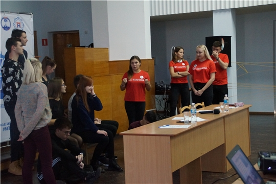 Школа актива Калининского района продолжает свою работу