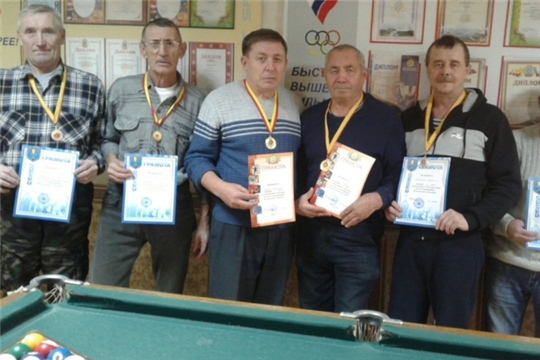 В спортивном клубе "Комета" прошел турнир по бильярду среди жителей Новоюжного района