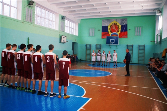 В Калининском районе Чебоксар стартовало первенство по баскетболу
