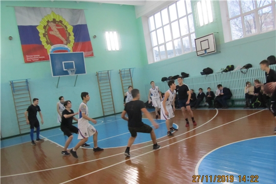 "Спорт вместо наркотиков": стартовали финальные игры первенства по баскетболу среди школьных команд юношей и девушек