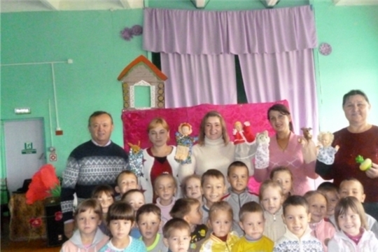 Кукольный театр со сказкой "Репка" в гостях у дошколят
