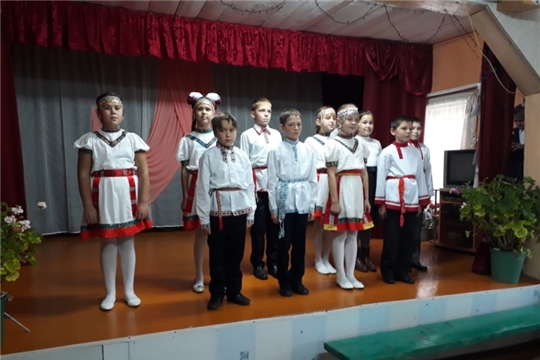 Ко Дню пожилых людей в Шоркасинском сельском клубе прошел праздничный концерт «Не стареют душой ветераны!»