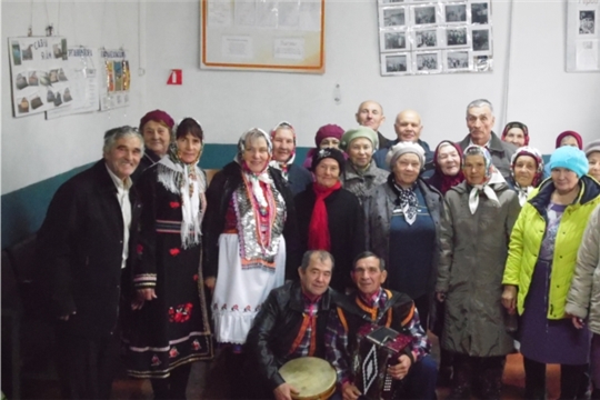 «Ĕмĕр ĕмĕрлесси – уй урлă каçасси мар»
