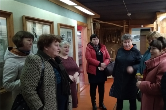 ЧĂВАШ ЧĔЛХИ ВĔРЕНТЕКЕНĔСЕМ ÇЕÇПĔЛ ÇУРАЛНĂ ТĂРĂХРА ЭКСКУРСИРЕ ПУЛЧĔÇ