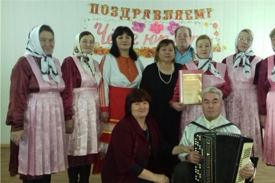 Праздничный концерт «Нет выше звания, чем мама»