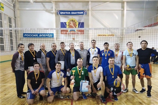 Состоялись районные соревнования по волейболу среди мужских команд в зачет VII физкультурно-спортивной Спартакиады среди советов молодежи