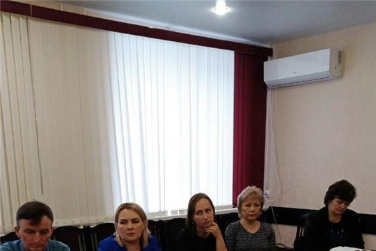 В работе заседания в формате круглого стола участвовали организации и индивидуальные предприниматели Канашского района и г. Канаш