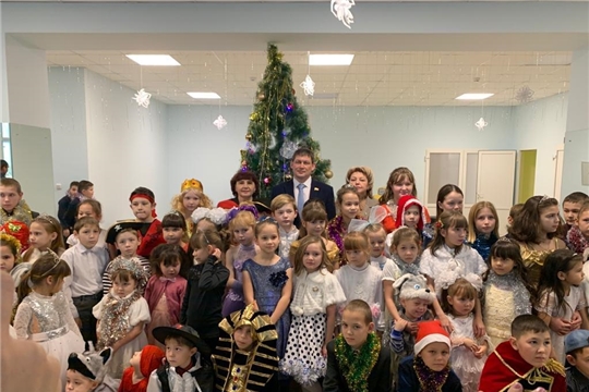 Новогоднее представление для малообеспеченных семей