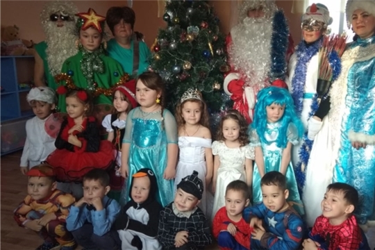 Новогодние утренники в Среднекибечском детском саду «Гномик»