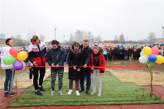 В селе Комсомольское состоялось открытие спортивной площадки комплекса «Готов к труду и обороне»