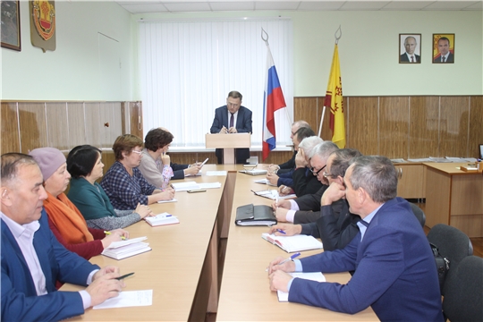 Глава администрации Козловского района Андрей Иванович Васильев провел рабочее совещание с участием глав поселений