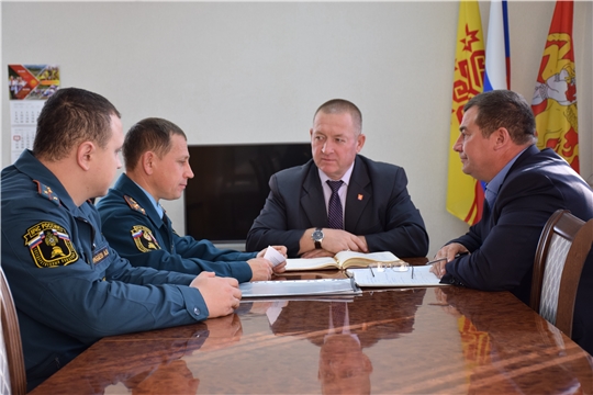 Проводится плановая комплексная проверка по вопросам состояния гражданской обороны в администрации Красночетайского района.