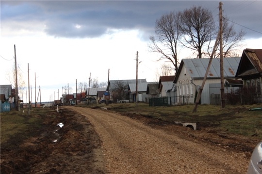 В деревне Испуханы по улице Майорова завершен ремонт грунтовой дороги