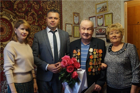 Свой 95-летний юбилей отметил организатор первого в России Музея материнской славы, участник войны Дмитрий Егоров