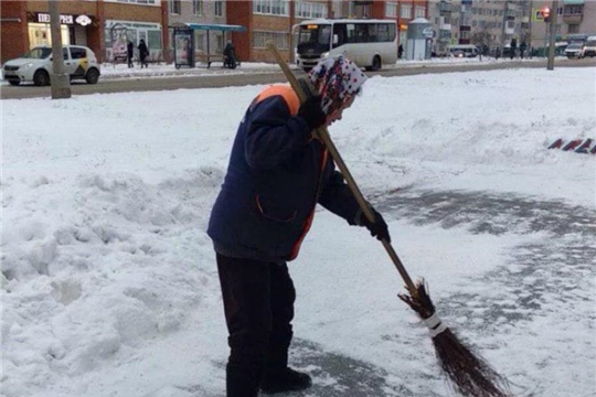 Ленинский район: уборка снега с внутриквартальных территорий – под контролем