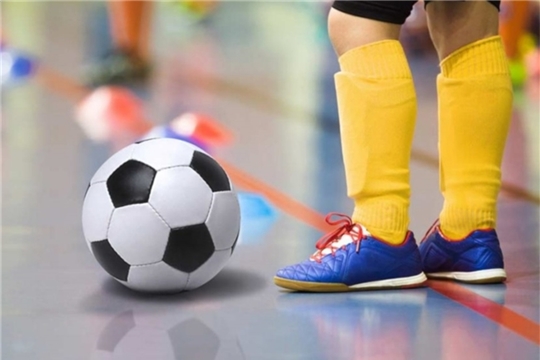 В спортивном зале СОШ №36 состоялся турнир по мини-футболу среди дворовых команд Ленинского района