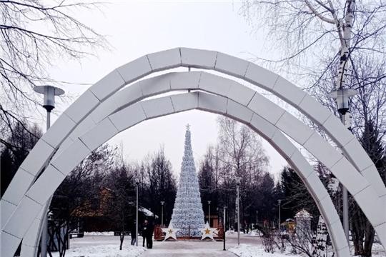 Ленинский район: новогодние огни горят еще ярче