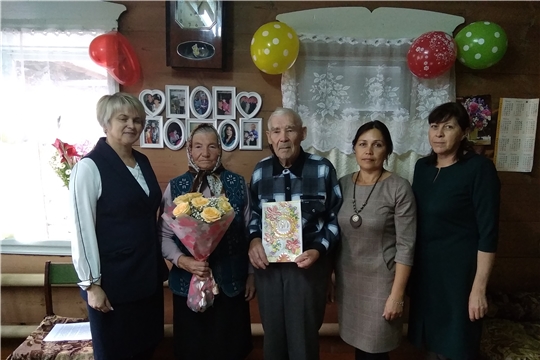 60 лет с Верой, Надеждой, Любовью и Мудростью: семья Ефремовых отметила бриллиантовый юбилей свадьбы