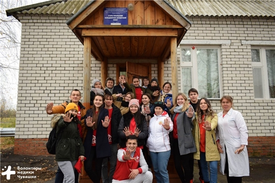 Волонтеры-медики провели экспресс-обследование жителей Шемуршинского района
