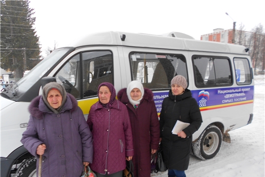 Пациентов 65+ привозят на диспансеризацию на микроавтобусах