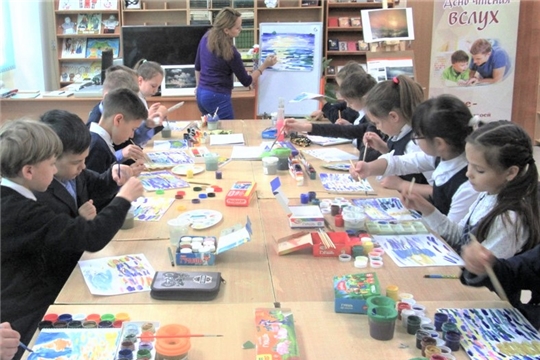 В Чувашской республиканской детско-юношеской библиотеке состоялся мультимедийный вернисаж, посвященный творчеству Айвазовского