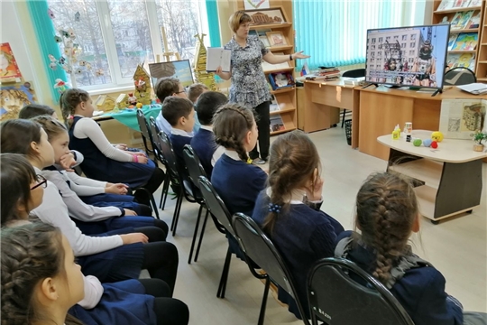 В Чувашской республиканской детско-юношеской библиотеке состоялись театральные чтения «БиблиоТеатр»