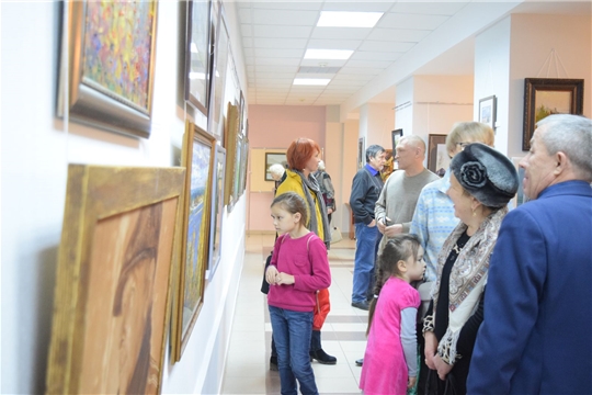 Открылась ежегодная выставка Союза художников Чувашии «Осень»