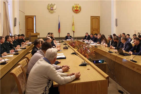 Министр Иван Исаев провел совещание с охотинспекторами и лесничими