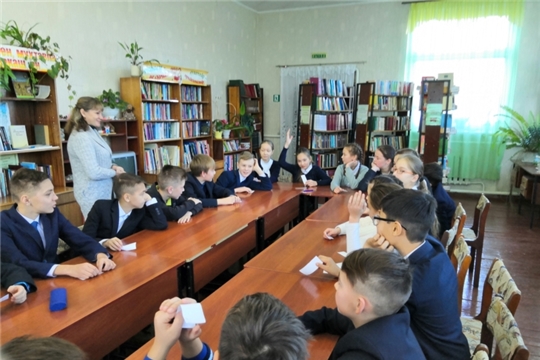 Урок толерантности «Мы разные, но мы вместе» в Моргаушской центральной районной детской библиотеке им. А. Г. Николаева