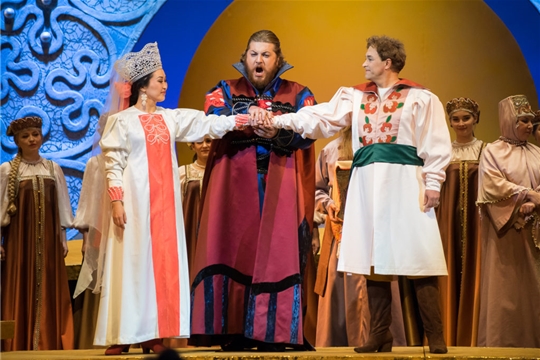 Делегация Моргаушского района приняла участие в премьере оперы "Царская невеста"
