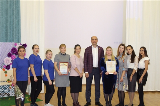 Председатель Совета отцов Чувашии Алексей Мурыгин поздравил воспитателей с профессиональным праздником