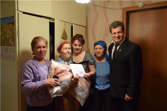 В Московском районе г. Чебоксары поздравили с 90-летним юбилеем Елизавету Моронцову и Анну Фадееву
