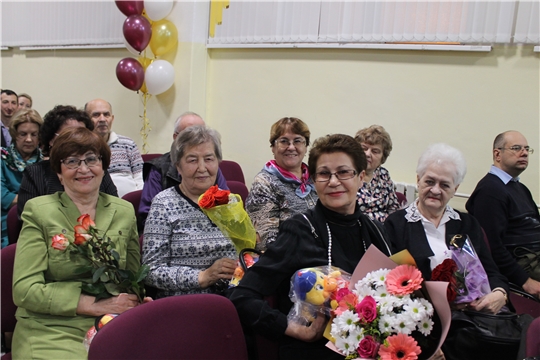 Чебоксарам – 550: столичной средней школе № 27 исполнилось 50 лет