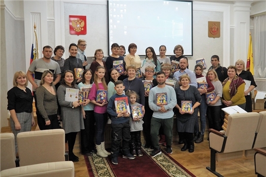 На чебоксарском предприятии наградили участников конкурса детских рисунков, посвященных 550-летию г. Чебоксары