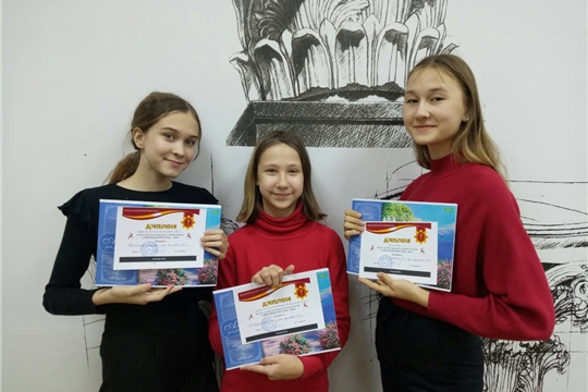 В Академии искусств прошел конкурс новогодних декоративных объектов интерьера «Стильная штучка-2020»
