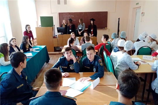 Студенты Академии технологии и управления провели мероприятия, посвященные Всероссийскому дню правовой помощи детям