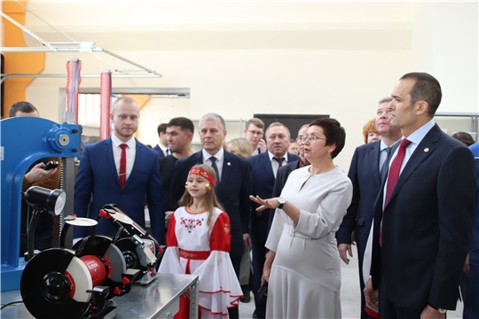 Михаил Игнатьев: «Инвестиции в Кванториумы – это инвестиции в науку, в экономику, в будущее Чувашской Республики и страны»