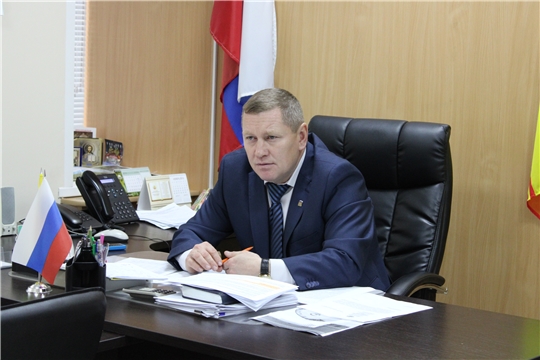 Глава администрации Шемуршинского района Владимир Денисов провел еженедельную рабочую планерку