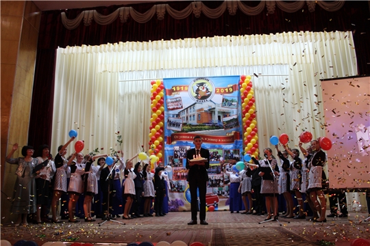 Егоркинская средняя школа отметила вековой юбилей.