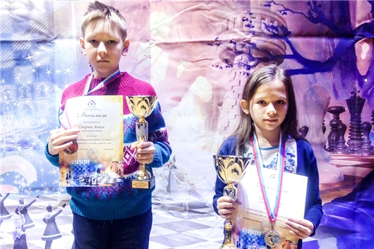Анна Хмелева и Антон Смирнов – призеры первенства Поволжья по классическим шахматам