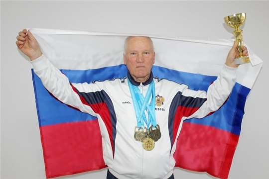 Владимир Шуряков - чемпион мира по гиревому спорту среди ветеранов