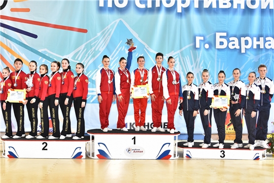 Сборная Чувашии по спортивной аэробике достойно выступила на Всероссийских соревнованиях в Барнауле