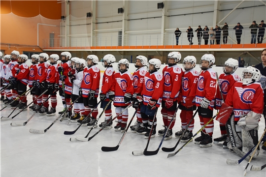 Старт дан: в Чувашии проходит республиканский этап Всероссийского турнира юных хоккеистов «Золотая шайба»