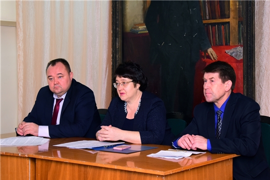 Руководитель Госслужбы Чувашии Марина Кадилова приняла участие в Едином информационном дне в Ибресинском районе
