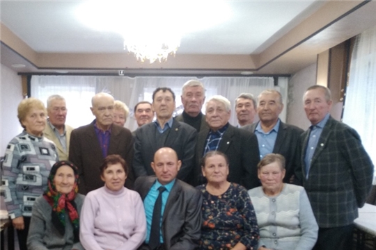 День пожилых людей: чествование ветеранов администрации Урмарского района