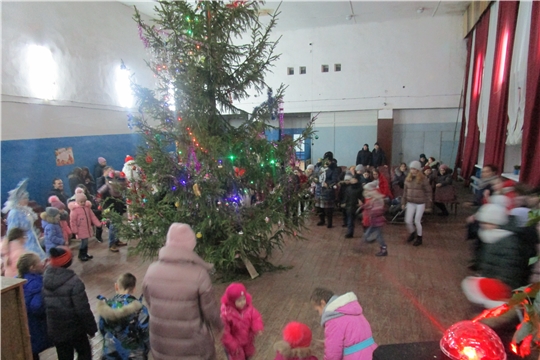 31 декабря 2019 года в Мусирминском сельском доме культуры прошла новогодняя развлекательная программа «Новогодние забавы»